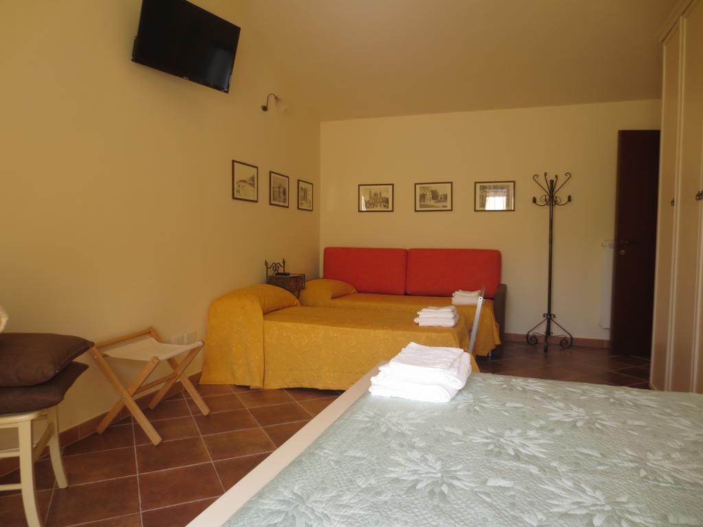 La Carretteria Guest House Mistretta الغرفة الصورة