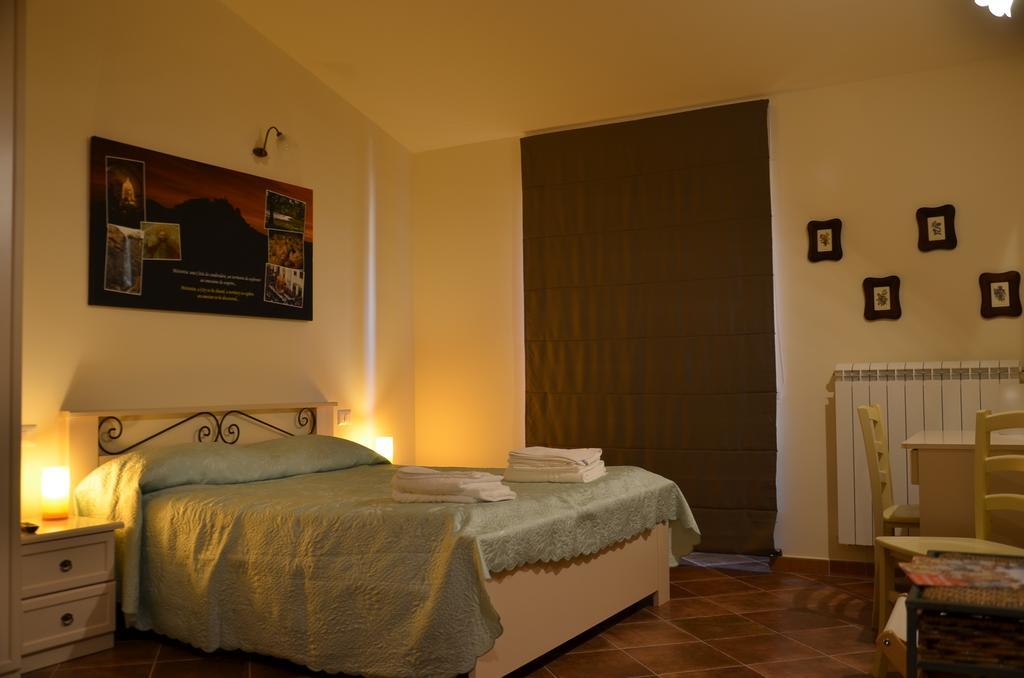 La Carretteria Guest House Mistretta الغرفة الصورة